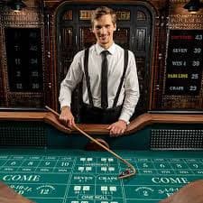 Boom City slot game interface showing reel grid and winning combinations